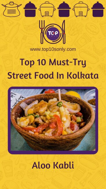 top 10 must try street food in kolkata aloo kabli